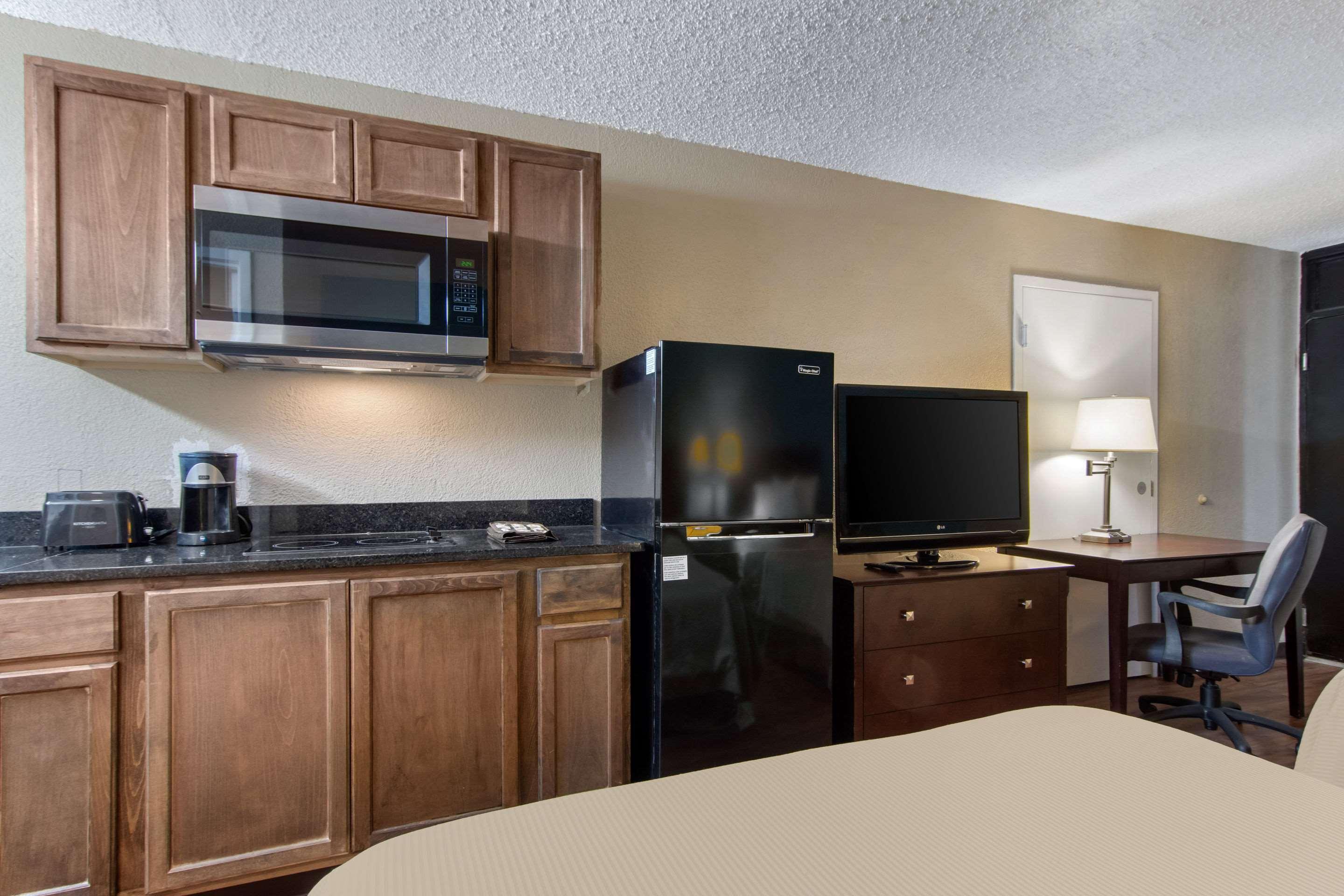 Suburban Studios Macon Dış mekan fotoğraf